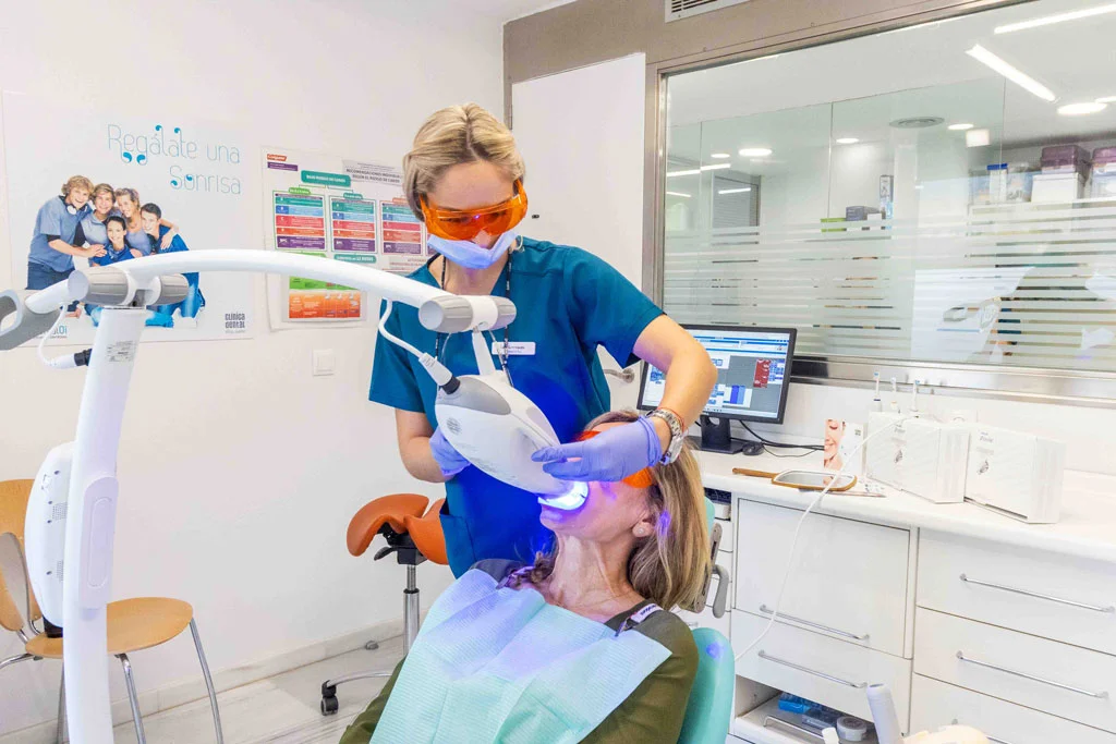 tratamiento-estetica-dental-blanqueamiento